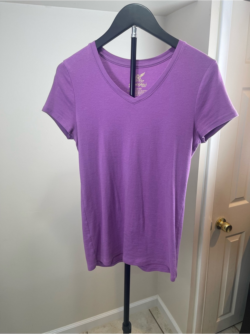 Faded Glory Lavender V-Neck Short Sleeve Tee